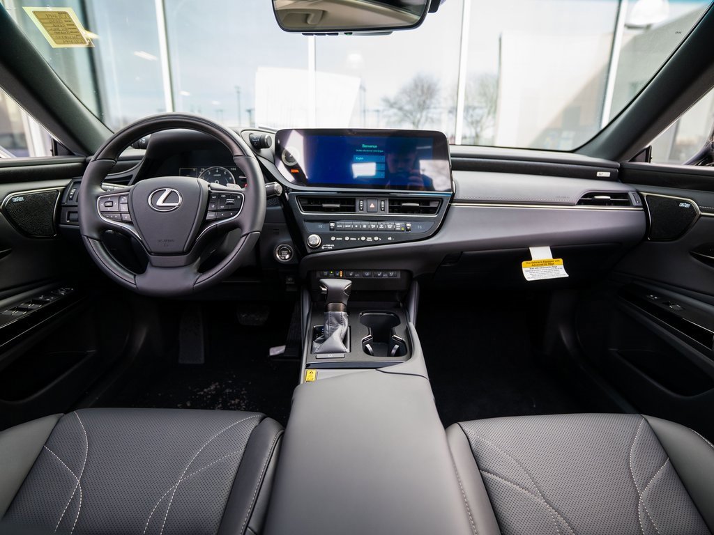 New 2025 Lexus ES 350 Luxury image 10