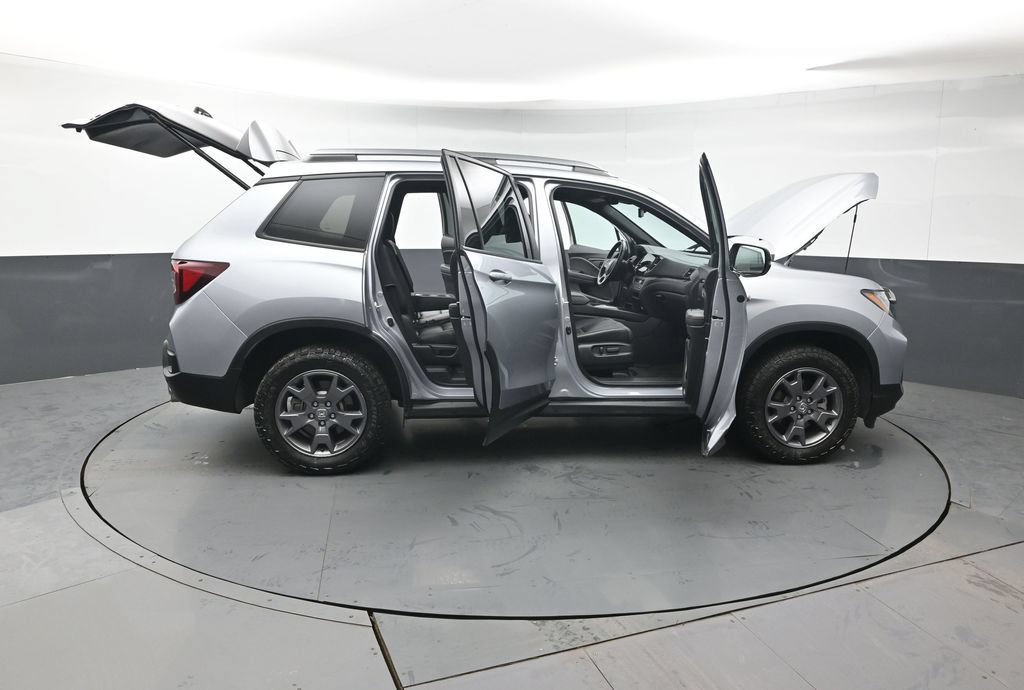 Certified 2024 Honda Passport TrailSport image 53