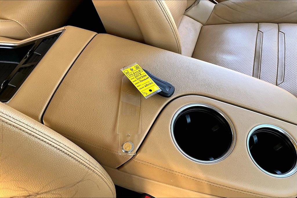 Used 2018 Porsche Panamera 4 image 35