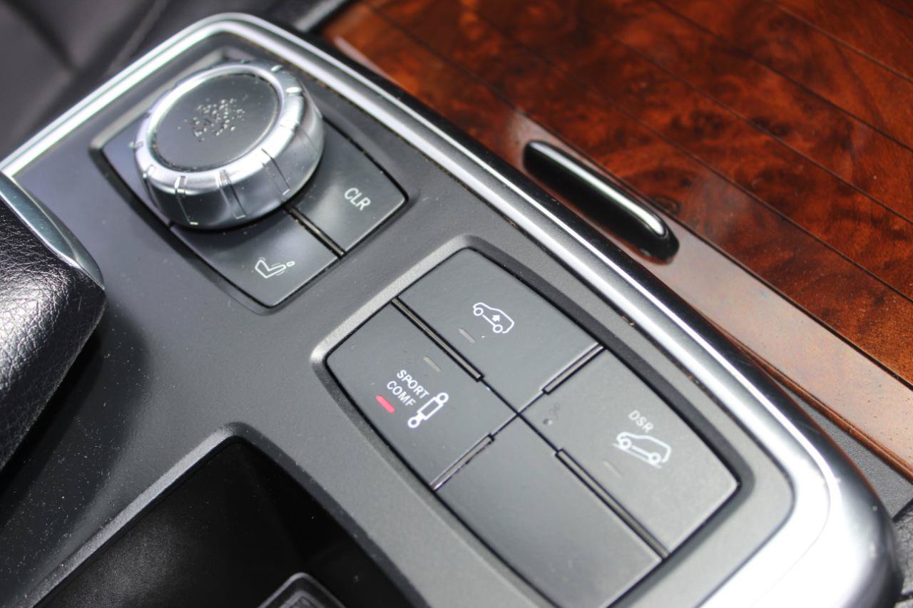 Used 2014 Mercedes-Benz GL 550 4MATIC image 38