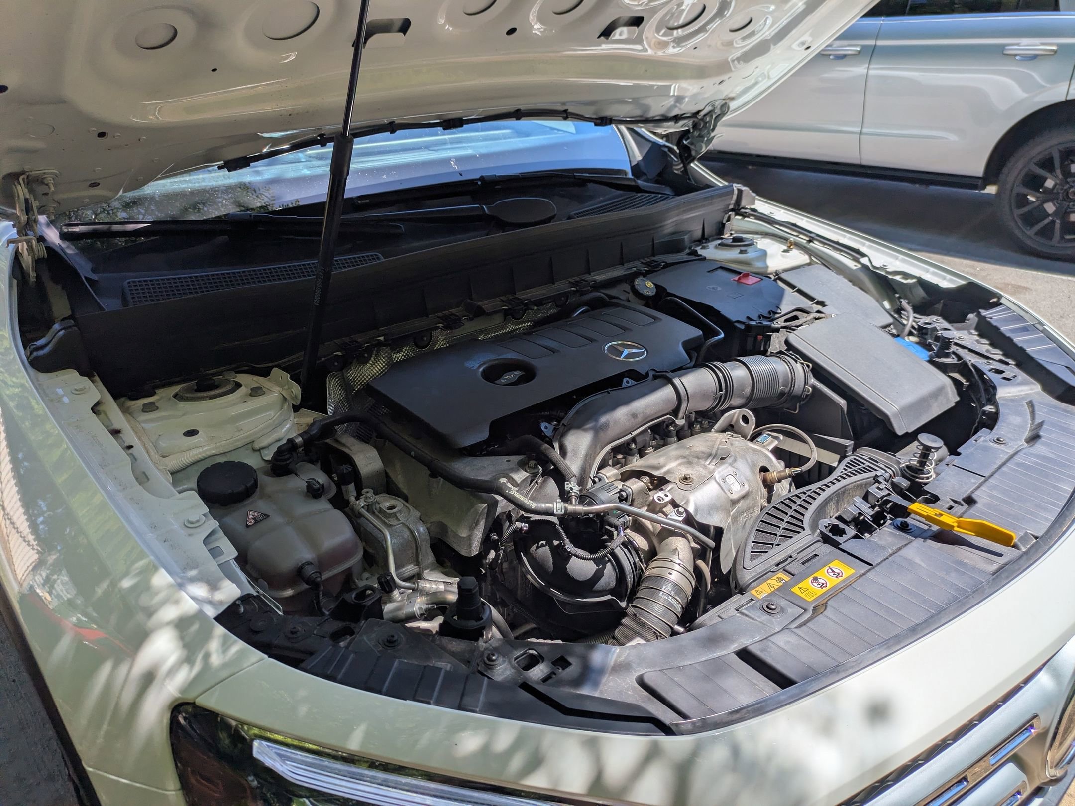 Used 2023 Mercedes-Benz GLB 250 image 44