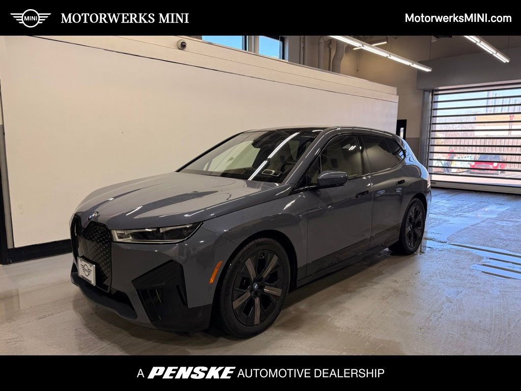 Used 2023 BMW iX xDrive50 w/ Premium Package image 1