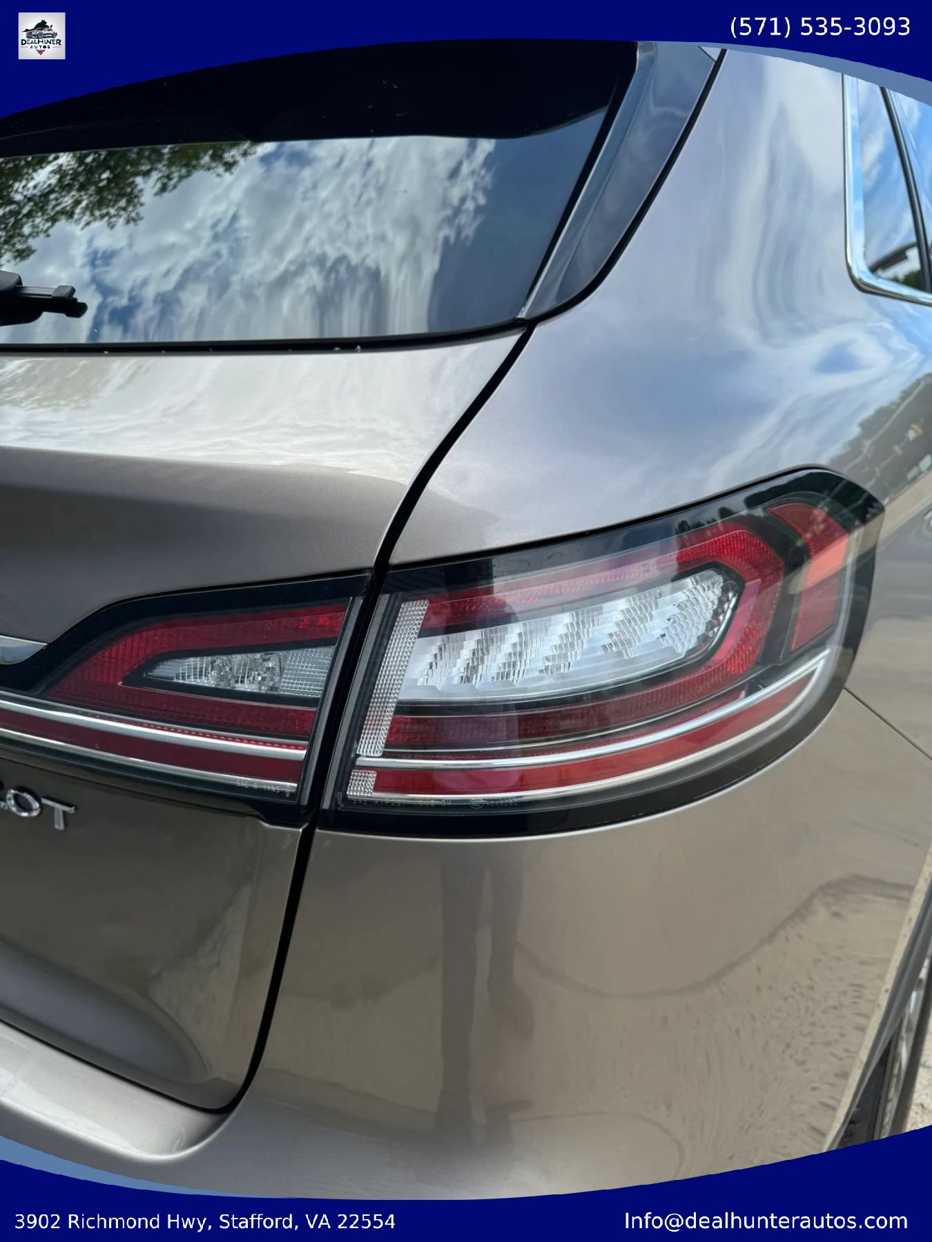 Used 2019 Lincoln Nautilus Select FWD image 10
