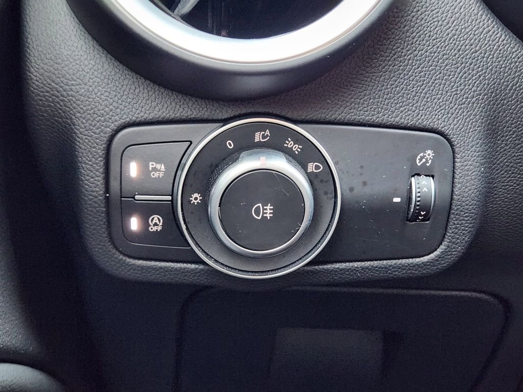 Used 2022 Alfa Romeo Stelvio Veloce image 22