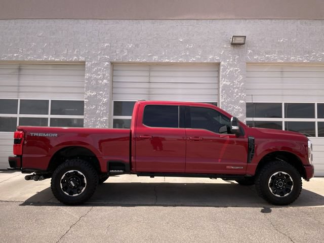 Used 2026 Ford F350 Platinum w/ Tremor Off-Road Package AWD/4WD image 1
