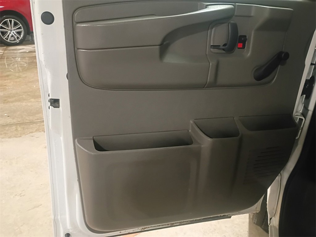 Used 2013 Chevrolet Express 1500 image 9