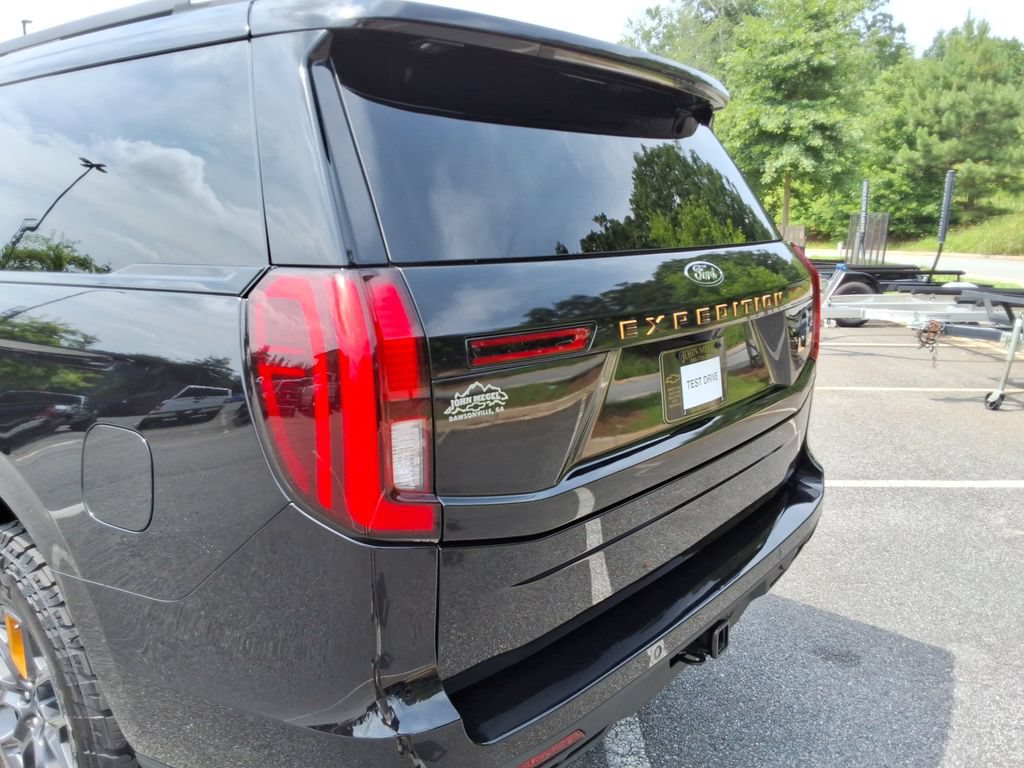 Used 2026 Ford Expedition Tremor AWD/4WD image 14