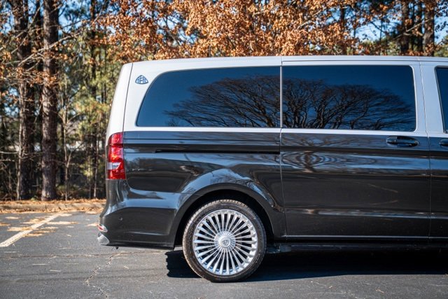 Used 2017 Mercedes-Benz Metris Passenger image 8