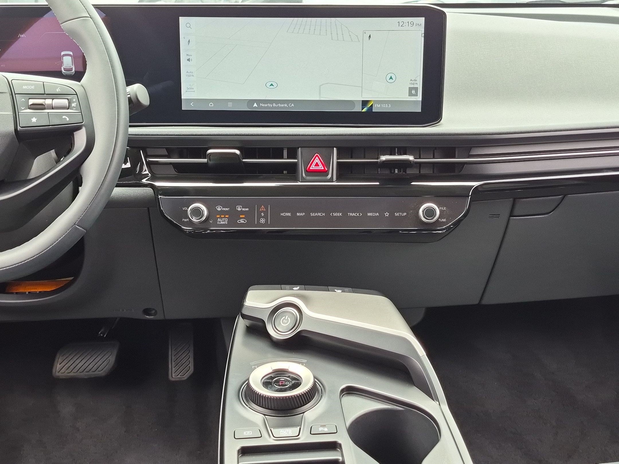 Used 2025 Kia EV6 Light w/ Light LR Technology Package RWD image 29