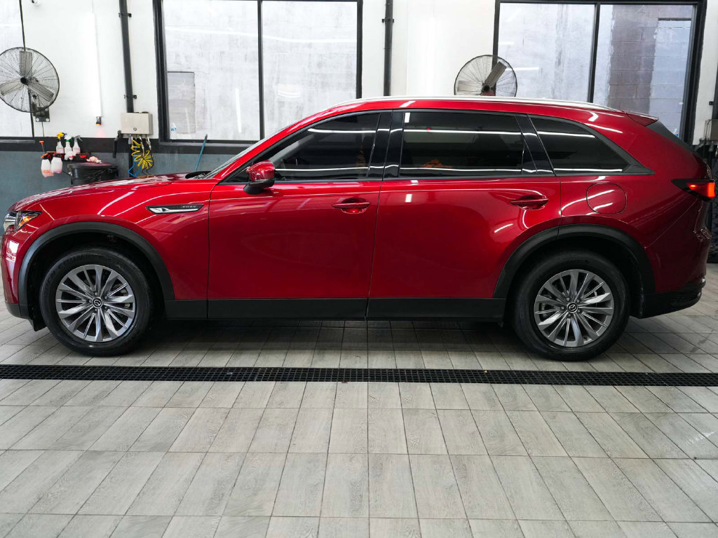 Used 2024 MAZDA CX-90 Plug-In Hybrid w/ Preferred AWD/4WD image 4