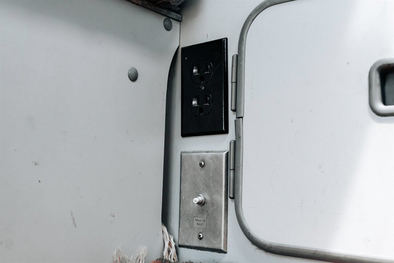 Used 1989 Volkswagen Vanagon GL RWD image 44