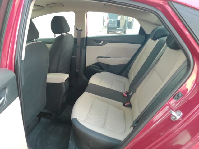 Used 2022 Hyundai Accent SEL FWD image 15