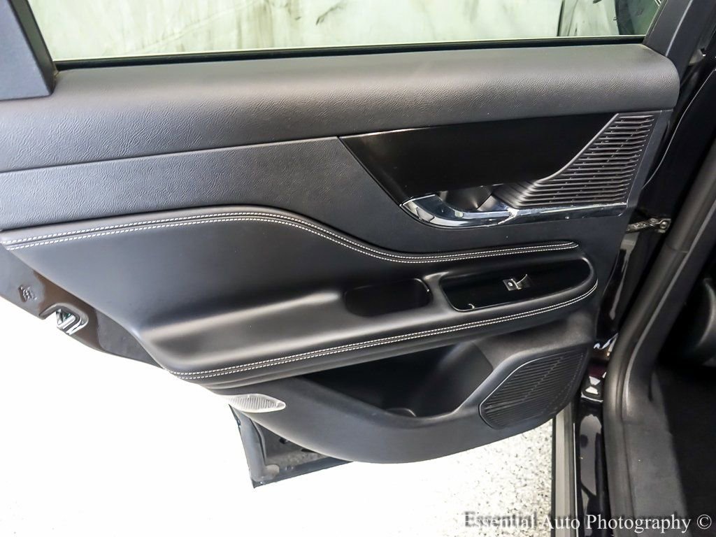 Used 2022 Lincoln Corsair Reserve image 21