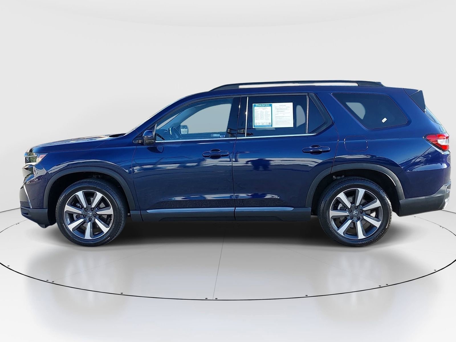 Certified 2023 Honda Pilot Elite image 8