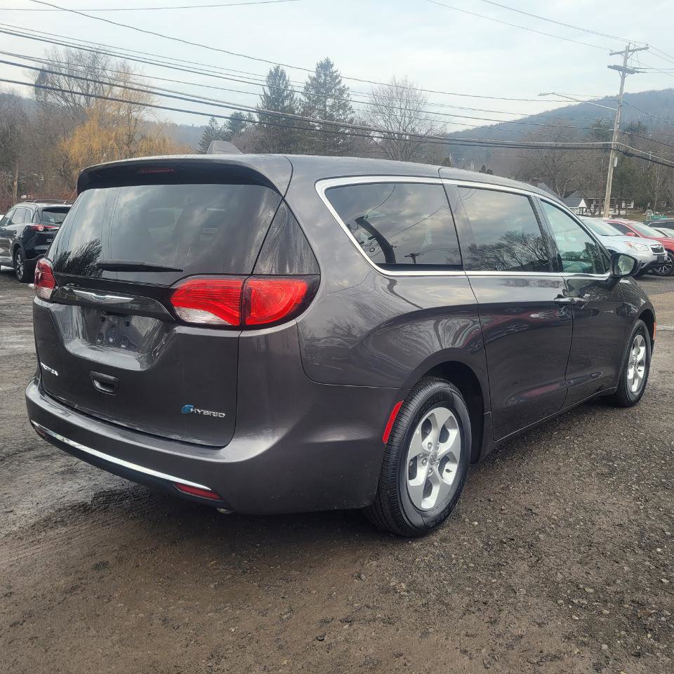 Used 2017 Chrysler Pacifica Touring Plus image 8