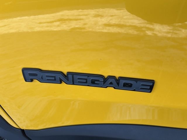 Used 2018 Jeep Renegade Altitude image 51