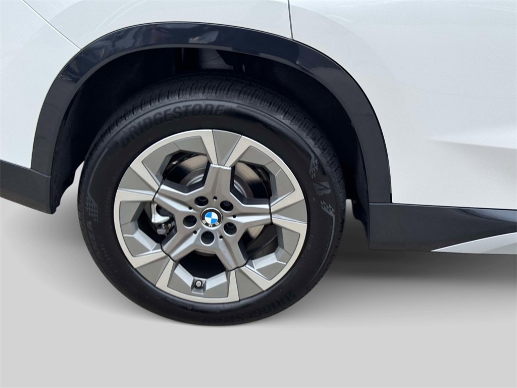 Certified 2025 BMW X1 xDrive28i image 8