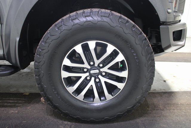 Used 2019 Ford F150 Raptor w/ Equipment Group 802A Luxury image 29