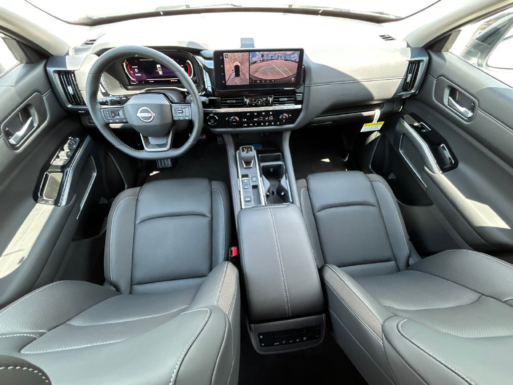 New 2026 Nissan Pathfinder SL FWD image 32