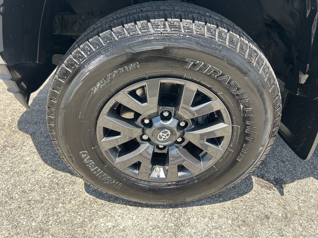 Used 2021 Toyota Tacoma 2WD Double Cab image 17