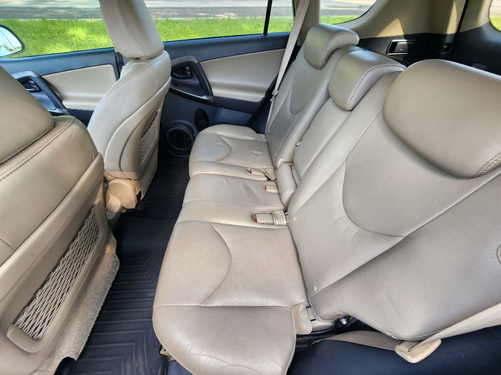 Used 2011 Toyota RAV4 Limited FWD image 11