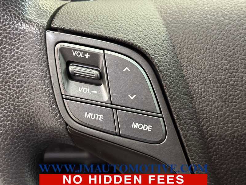 Used 2017 Hyundai Santa Fe Sport AWD/4WD image 33