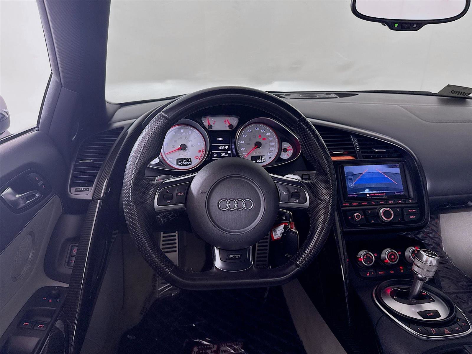 Used 2012 Audi R8 V10 image 3