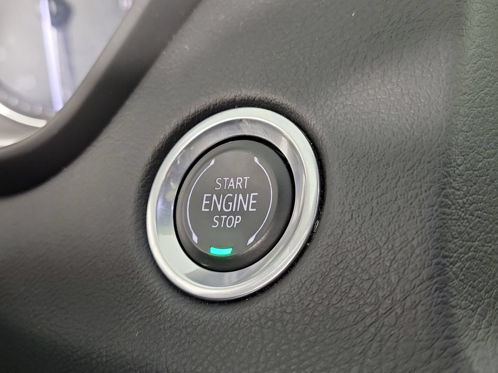Used 2021 Cadillac XT4 Premium Luxury w/ Driver Awareness Package FWD image 30