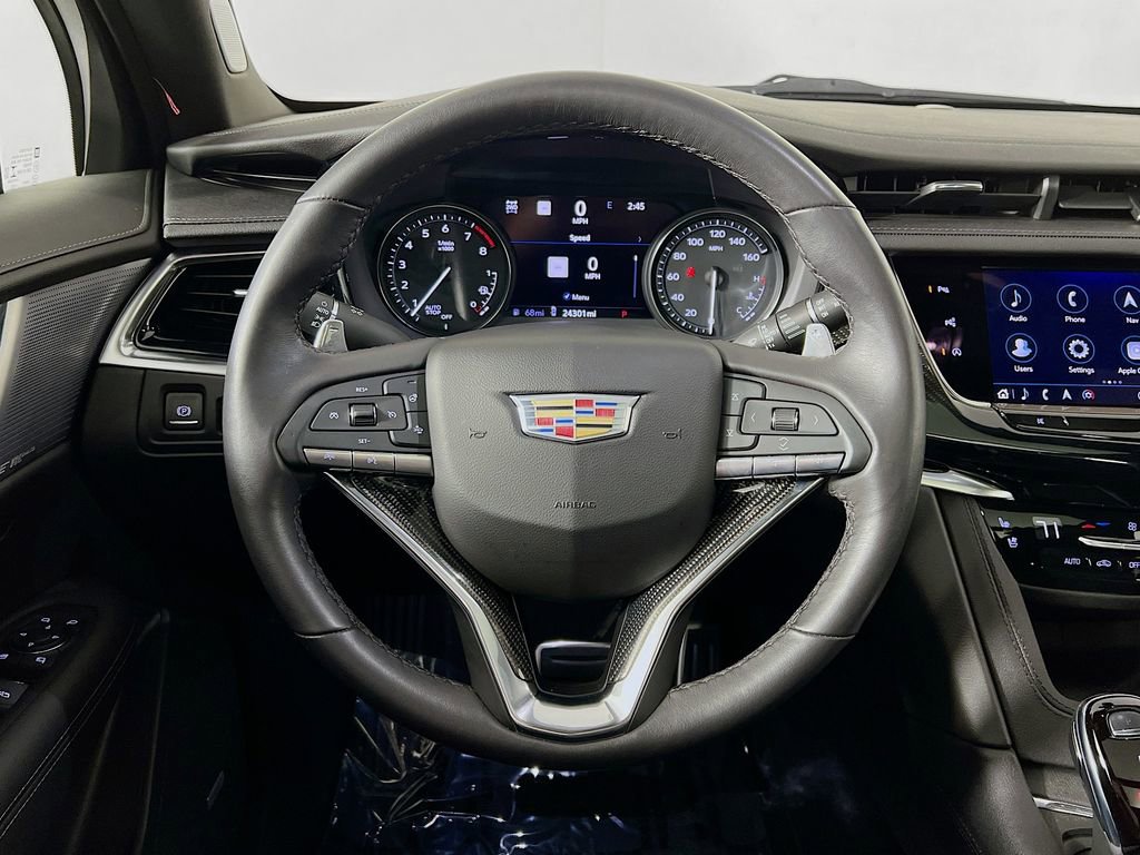 Used 2023 Cadillac XT6 Sport w/ Technology Package image 11