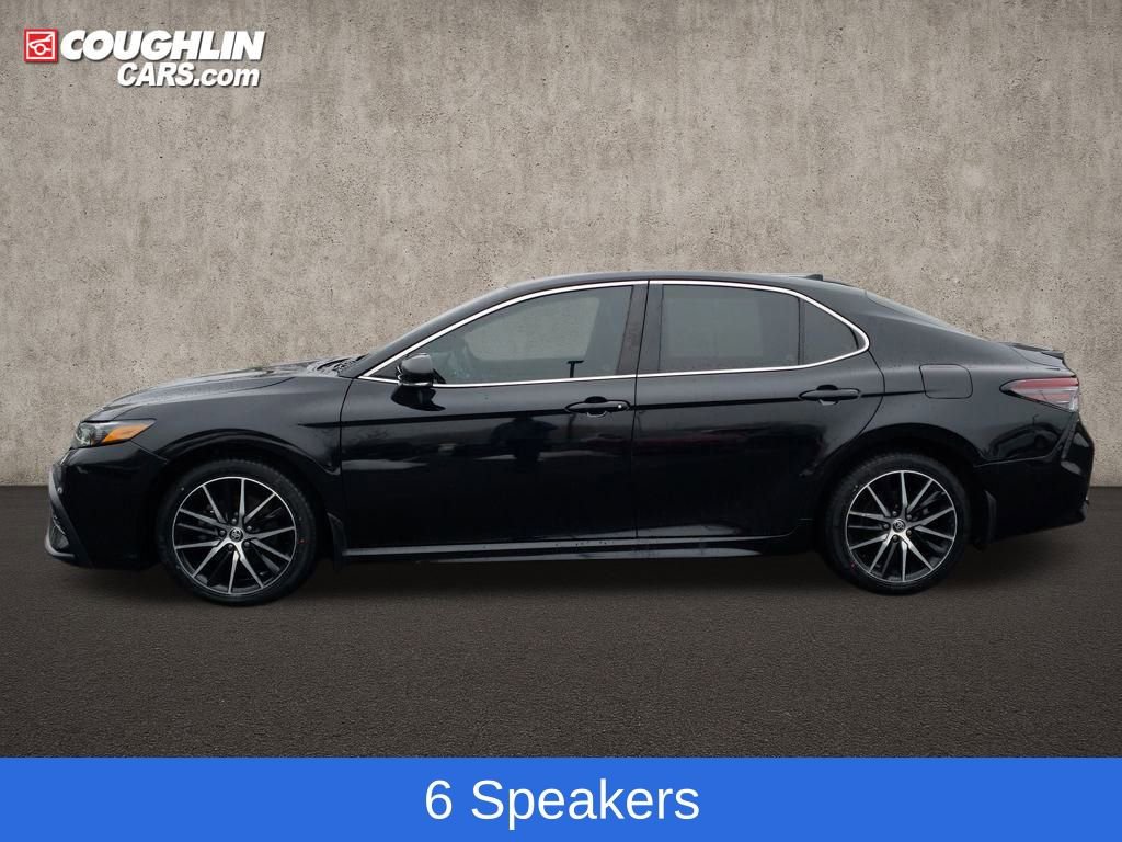 Used 2023 Toyota Camry SE image 5