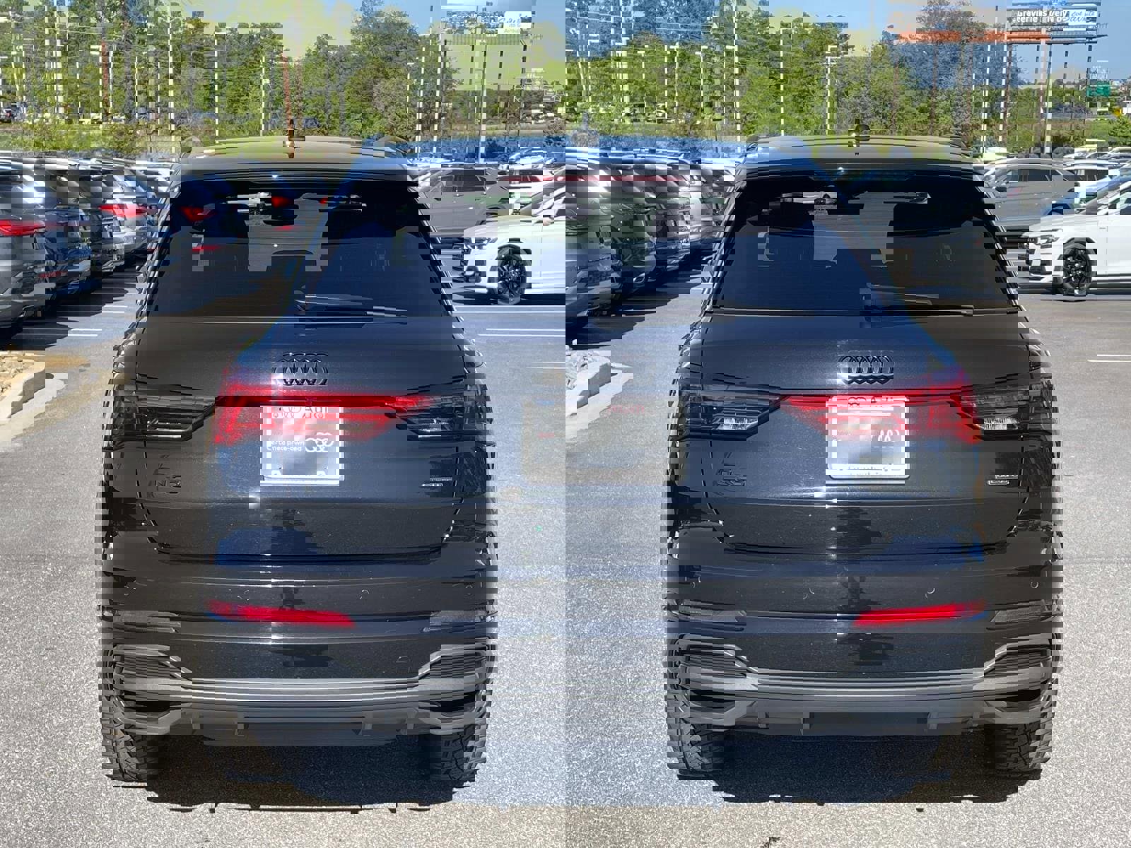 Certified 2023 Audi Q3 2.0T Premium Plus w/ Premium Plus Package image 6