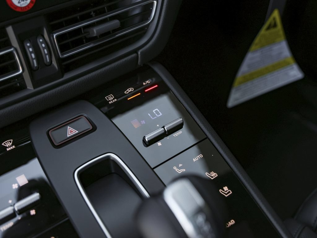 New 2025 Porsche Macan AWD/4WD image 26