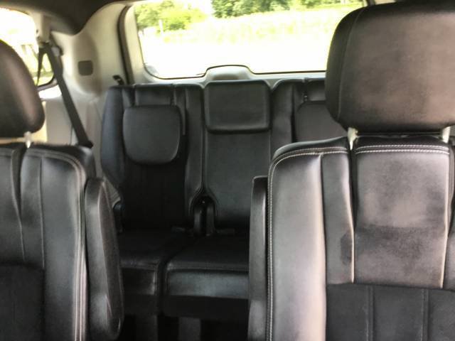 Used 2018 Dodge Grand Caravan SXT FWD image 11