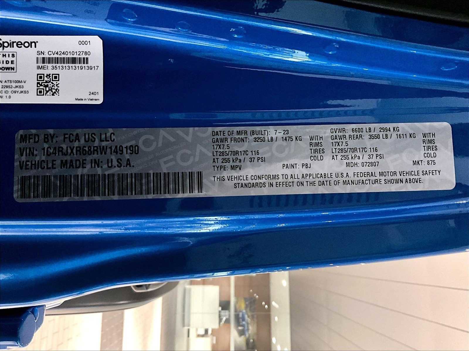 Used 2024 Jeep Wrangler Rubicon w/ Technology Group image 34