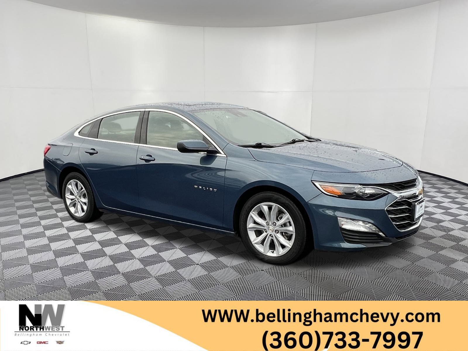 Used 2024 Chevrolet Malibu LT image 1