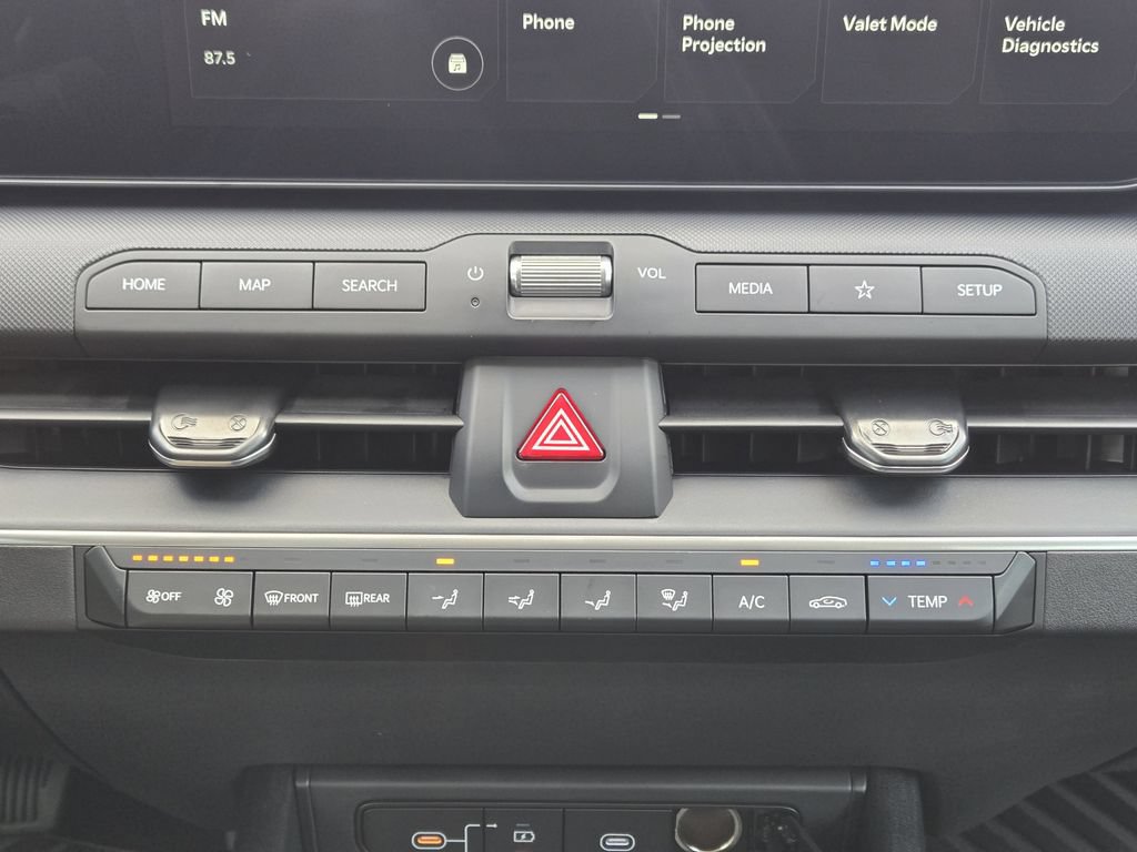 New 2026 Kia K4 FWD image 16