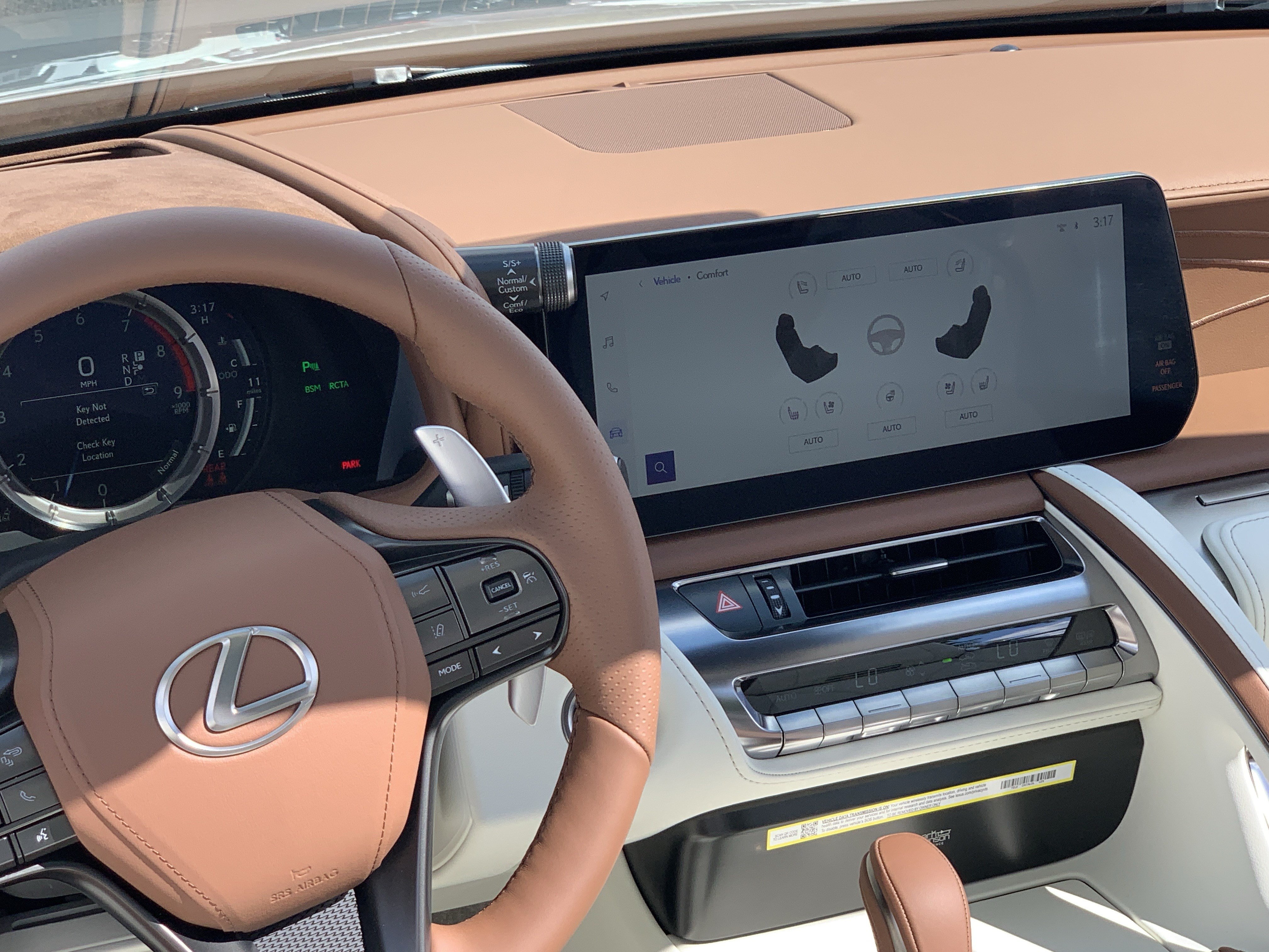 Used 2026 Lexus LC 500 Convertible w/ Inspiration Series RWD image 29
