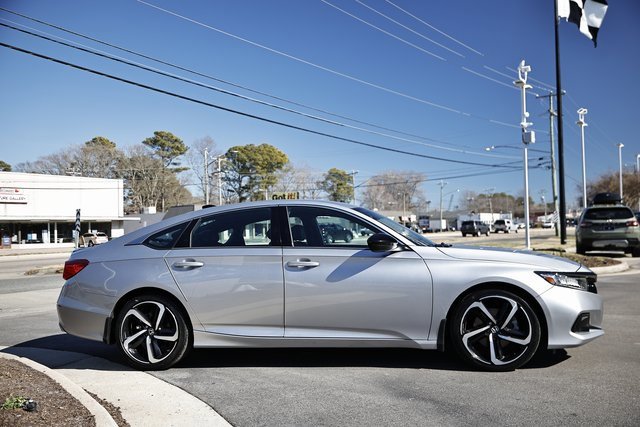 Used 2021 Honda Accord Sport image 9