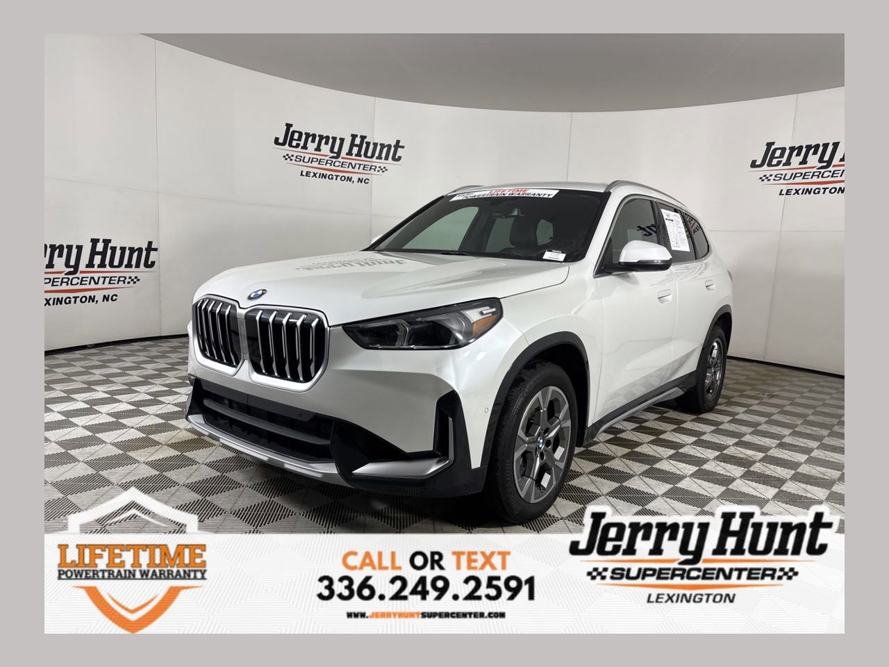 Used 2025 BMW X1 xDrive28i image 1
