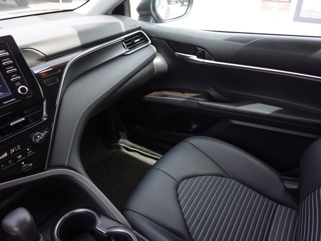 Used 2022 Toyota Camry SE w/ Convenience Package FWD image 21