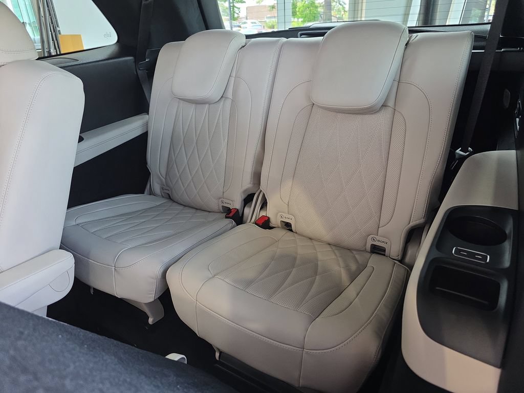 New 2026 Mercedes-Benz GLS 63 AMG 4MATIC image 12