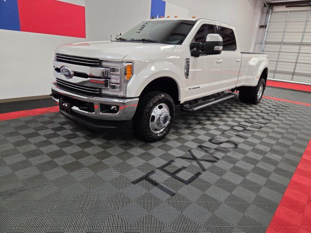 Used 2019 Ford F350 Lariat w/ Lariat Ultimate Package AWD/4WD image 4