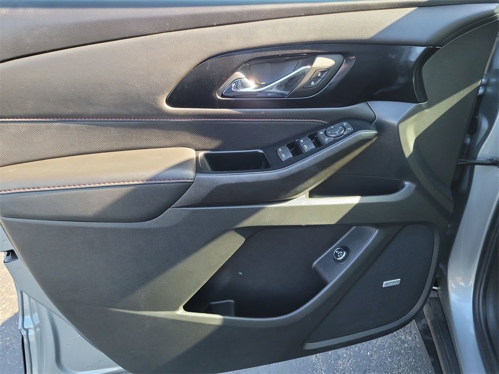 Certified 2023 Chevrolet Traverse RS w/ LPO, Floor Liner Package image 22