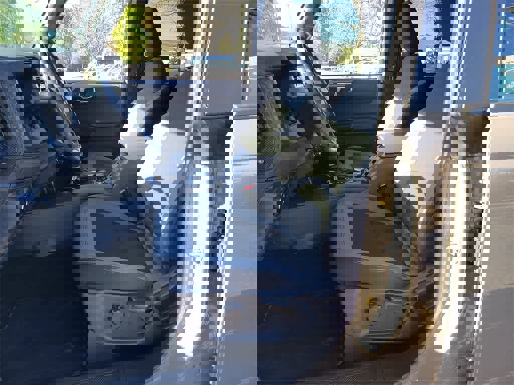 Used 2025 Ford Bronco Big Bend image 12