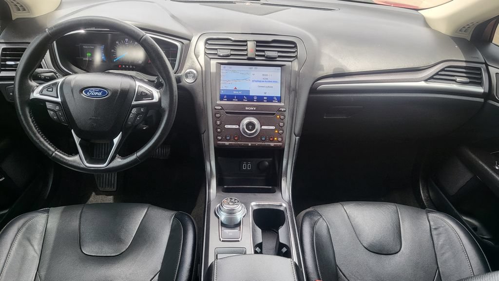 Used 2020 Ford Fusion Energi Titanium FWD image 28
