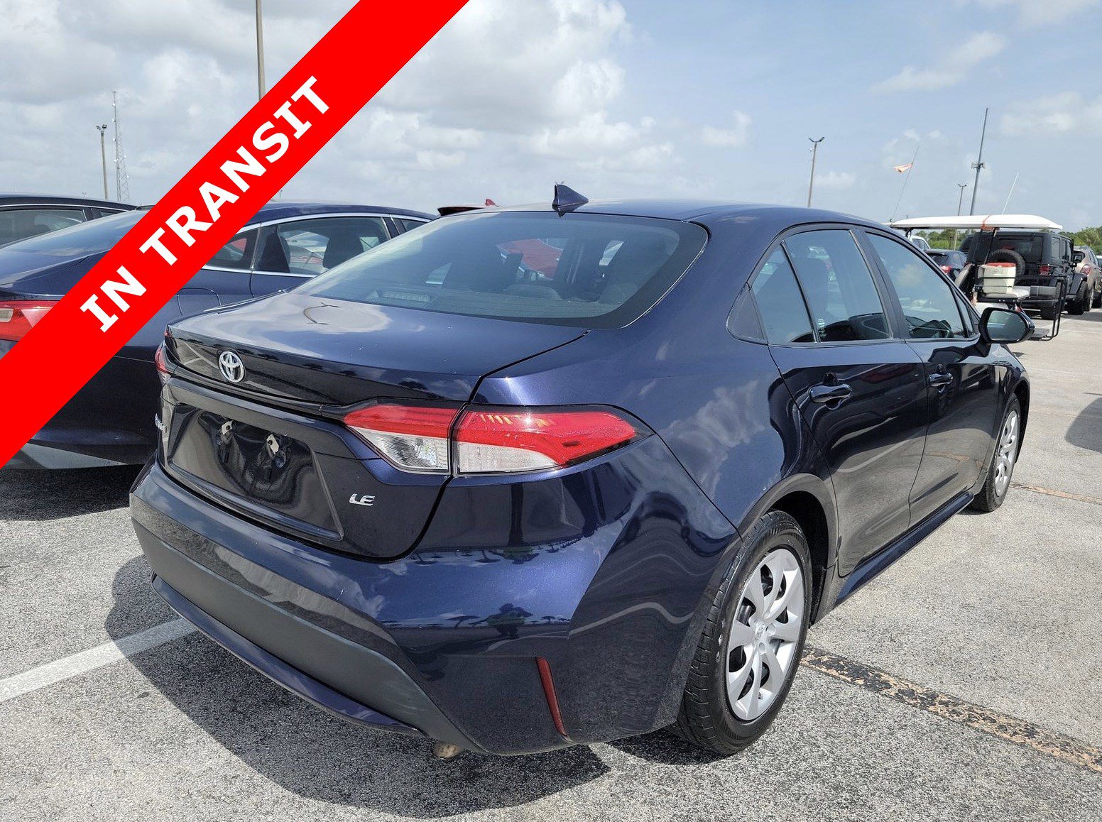 Used 2021 Toyota Corolla LE FWD image 5