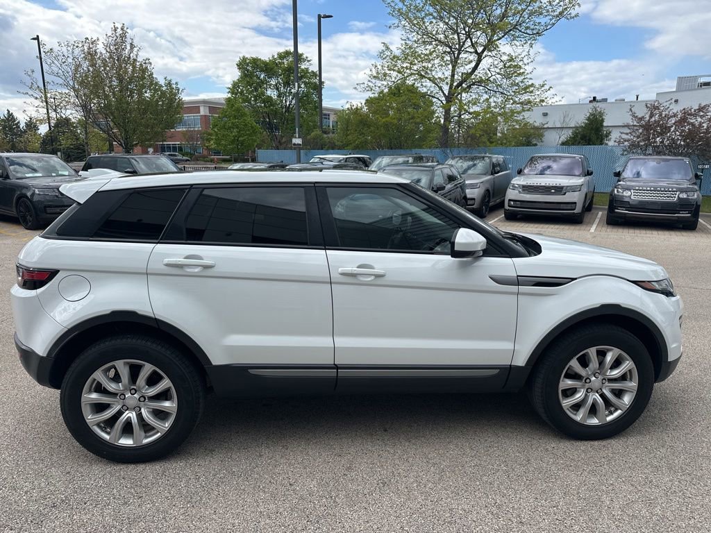 Used 2019 Land Rover Range Rover Evoque SE AWD/4WD image 6