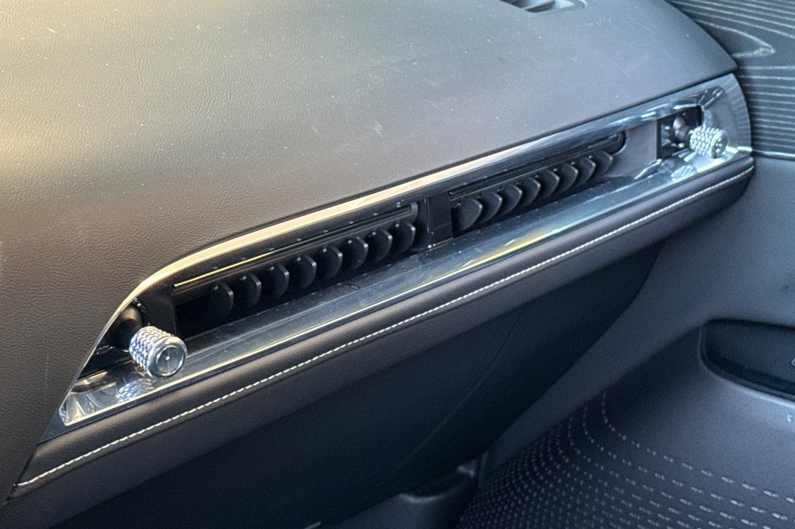 Certified 2024 Cadillac Lyriq Sport image 27