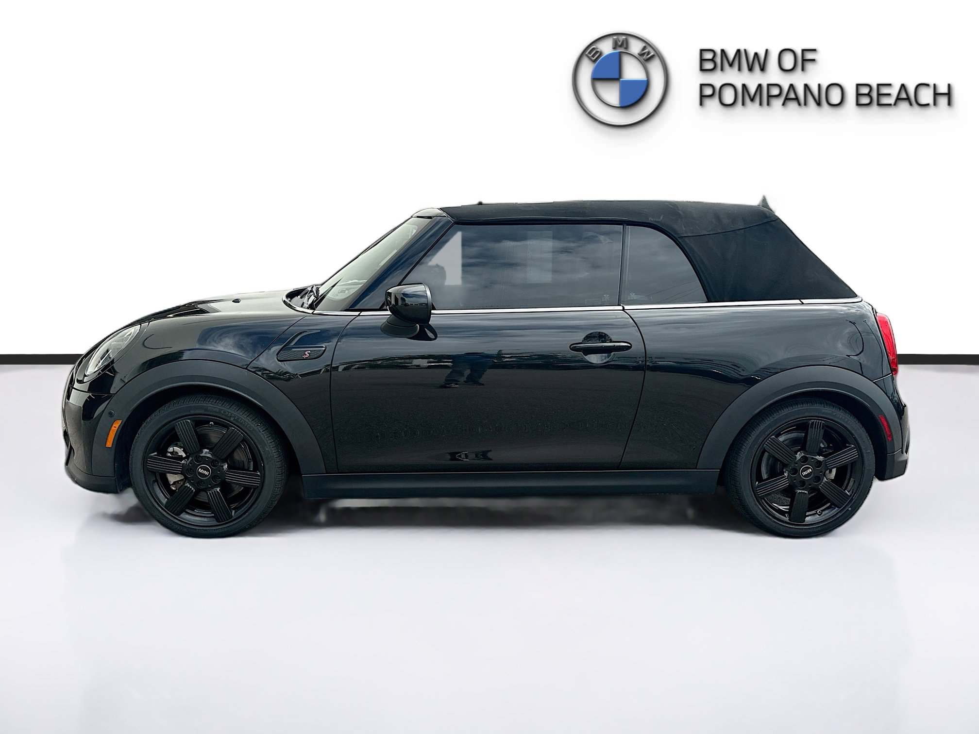 Used 2023 MINI Cooper S image 4