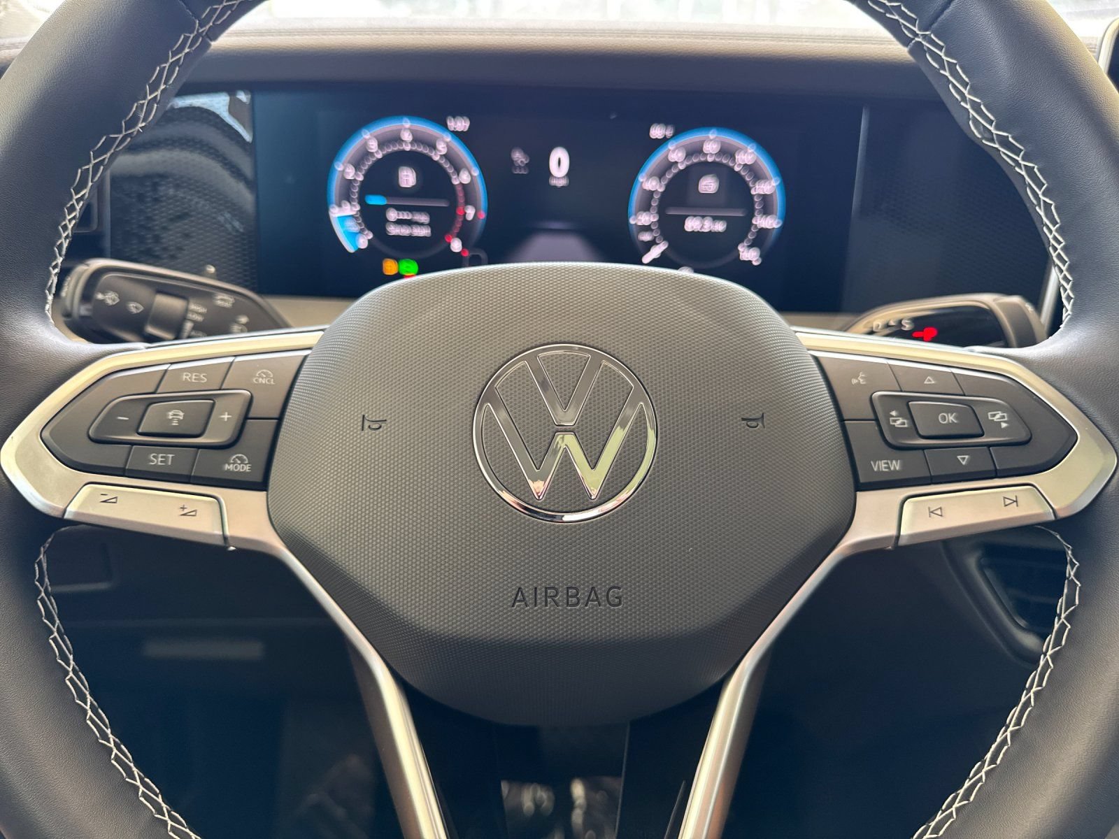 New 2026 Volkswagen Tiguan SE AWD/4WD image 23